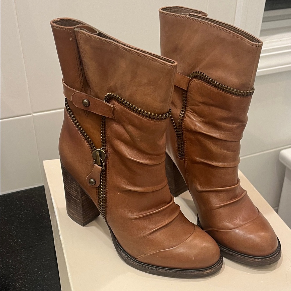 BCBGeneration Tan Heeled Boots